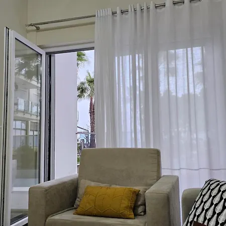 Liza - Unit 2 Apartment Shengjin